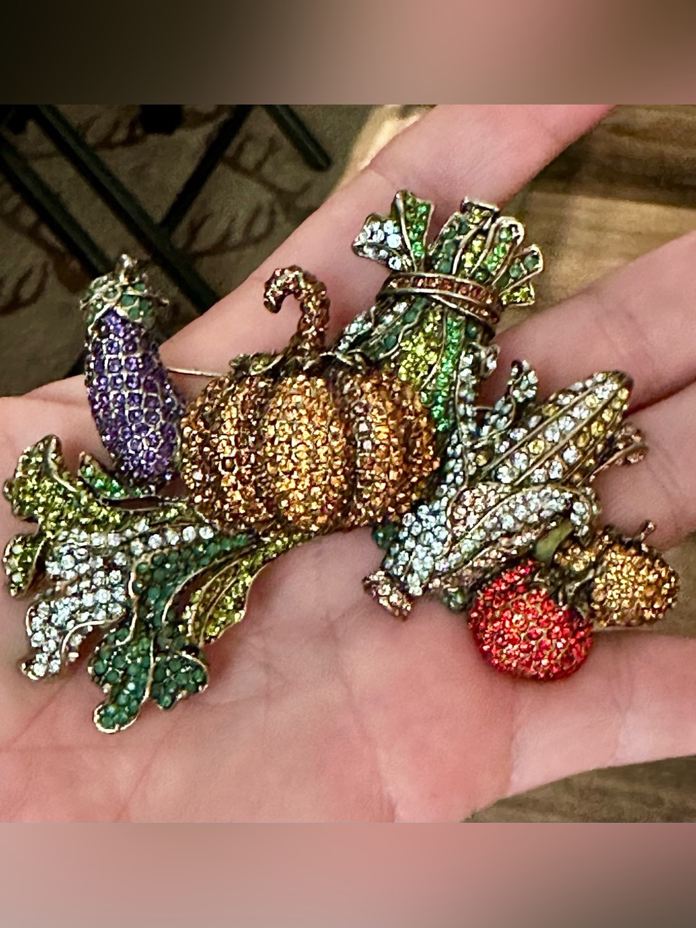 Heidi Daus “Picked to Perfection” Pin (2015)